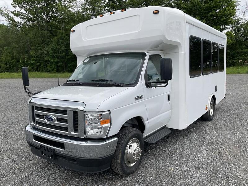 2026 FORD HLE HLE COACH photo 4