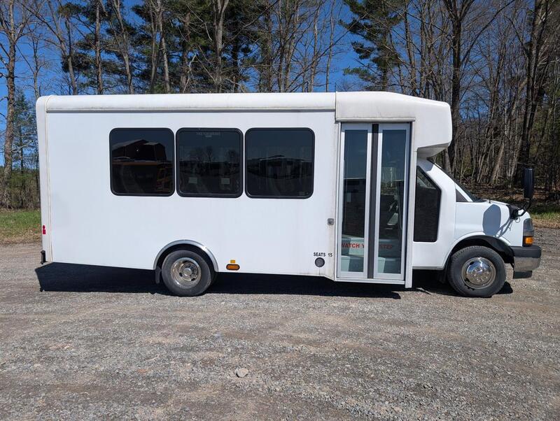 2024 CHEVROLET HLE HLE COACH photo 3